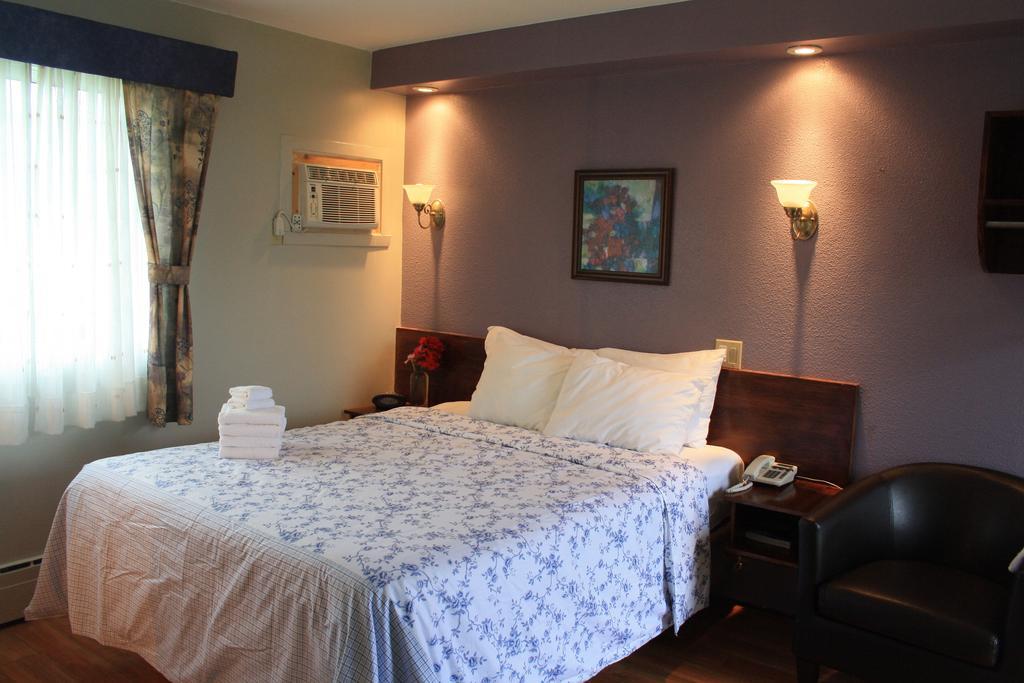 Au Doc Motel Repentigny Ruang foto