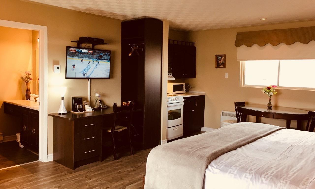 Au Doc Motel Repentigny Bagian luar foto