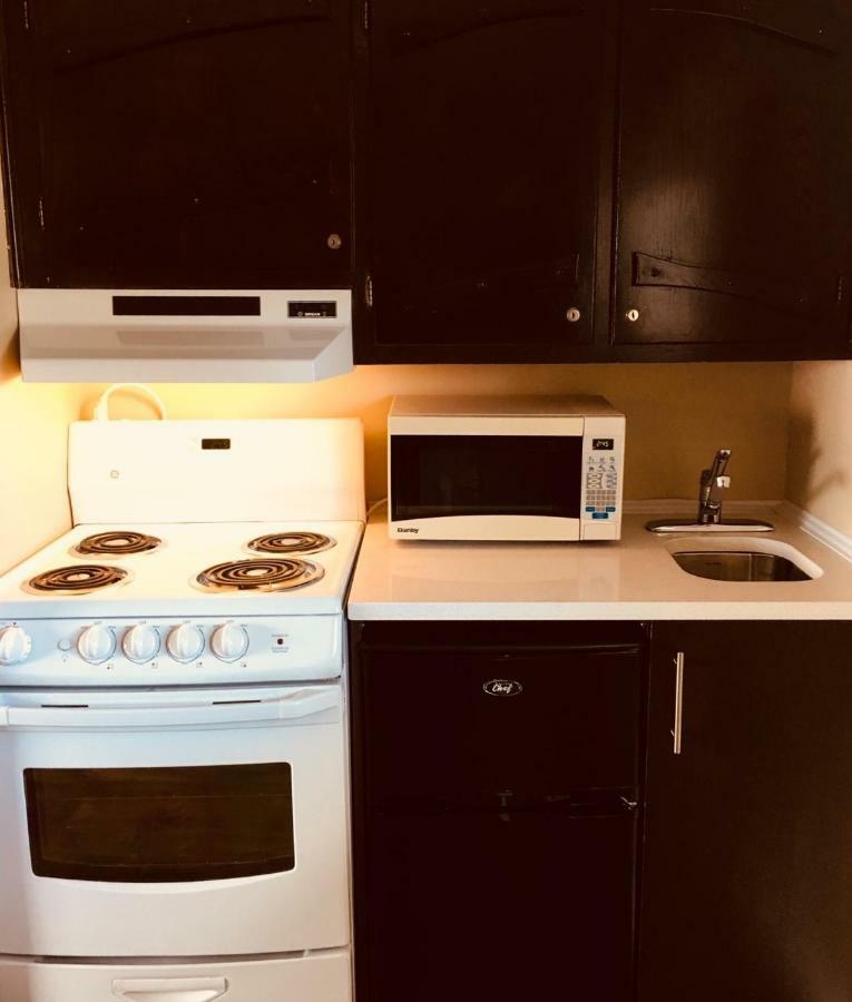 Au Doc Motel Repentigny Bagian luar foto